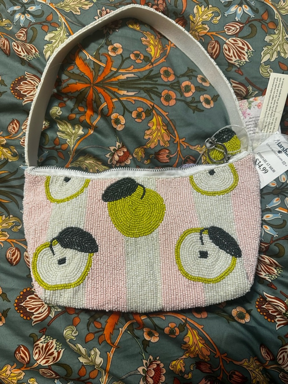 Beaded Pink & white with green apple motif
